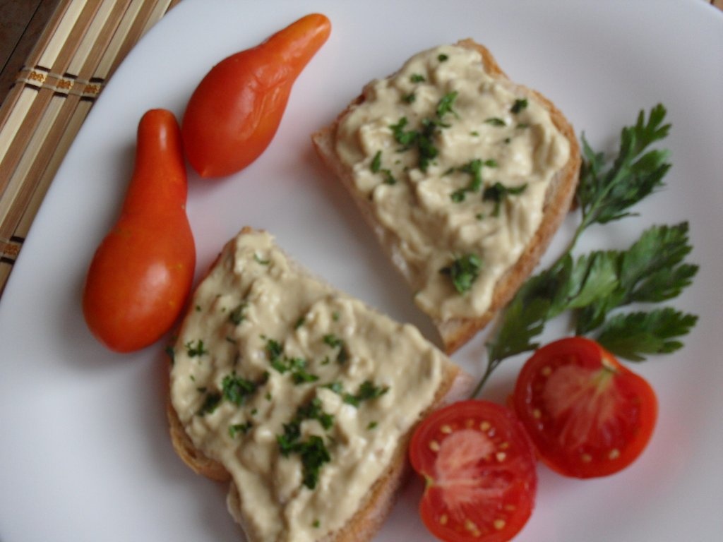 Salata cu maioneza din vinete cu coaja alba