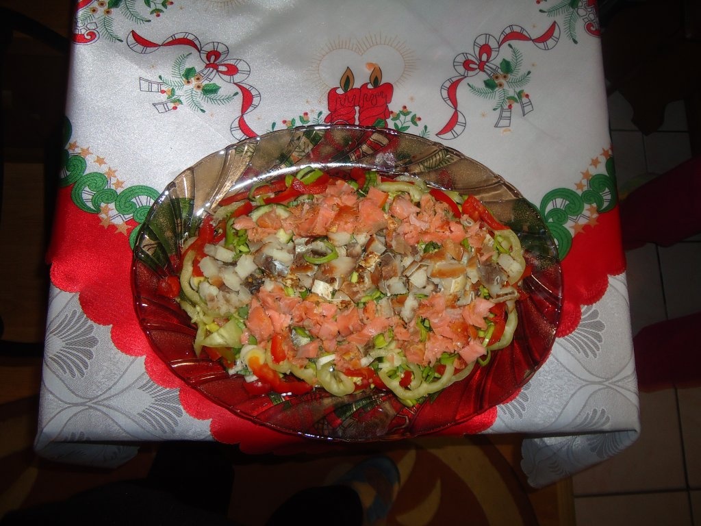 Salata cu somon si batog afumat