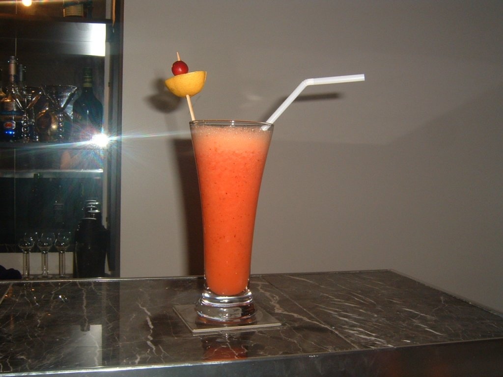 Potion magique(final)Suc de pepene galben,lima si struguri cu efect analgezic.