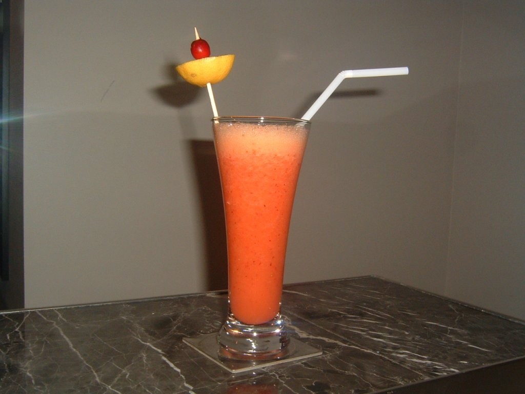 Potion magique(final)Suc de pepene galben,lima si struguri cu efect analgezic.