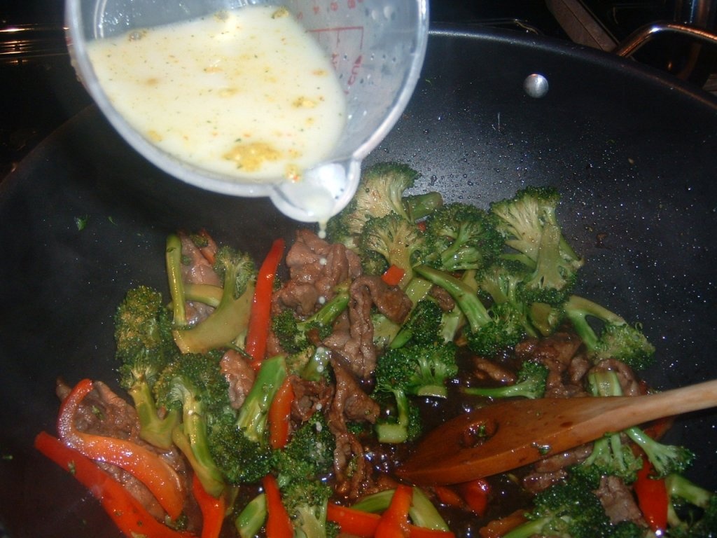Teriyaki cu vita si brocoli(mancare japoneza)