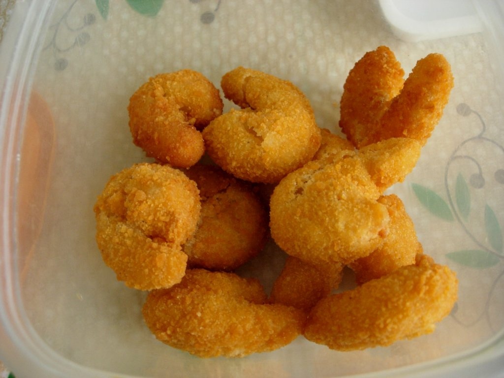 Creveti pane cu mazare pe pat de mamaliguta