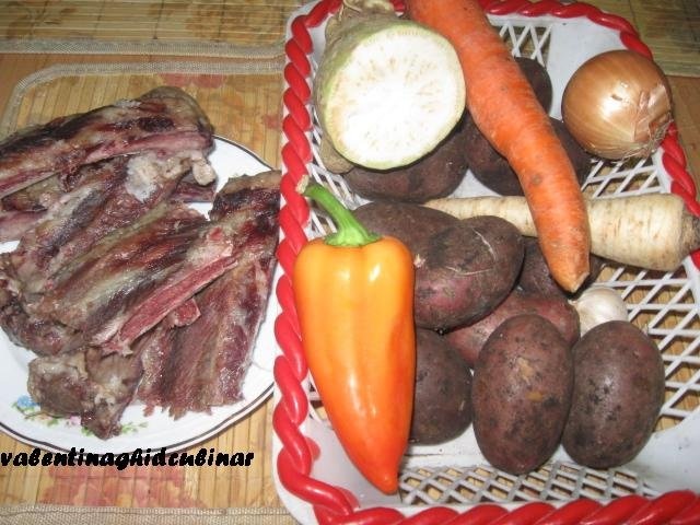 Ciorba de cartofi cu afumatura si tarhon