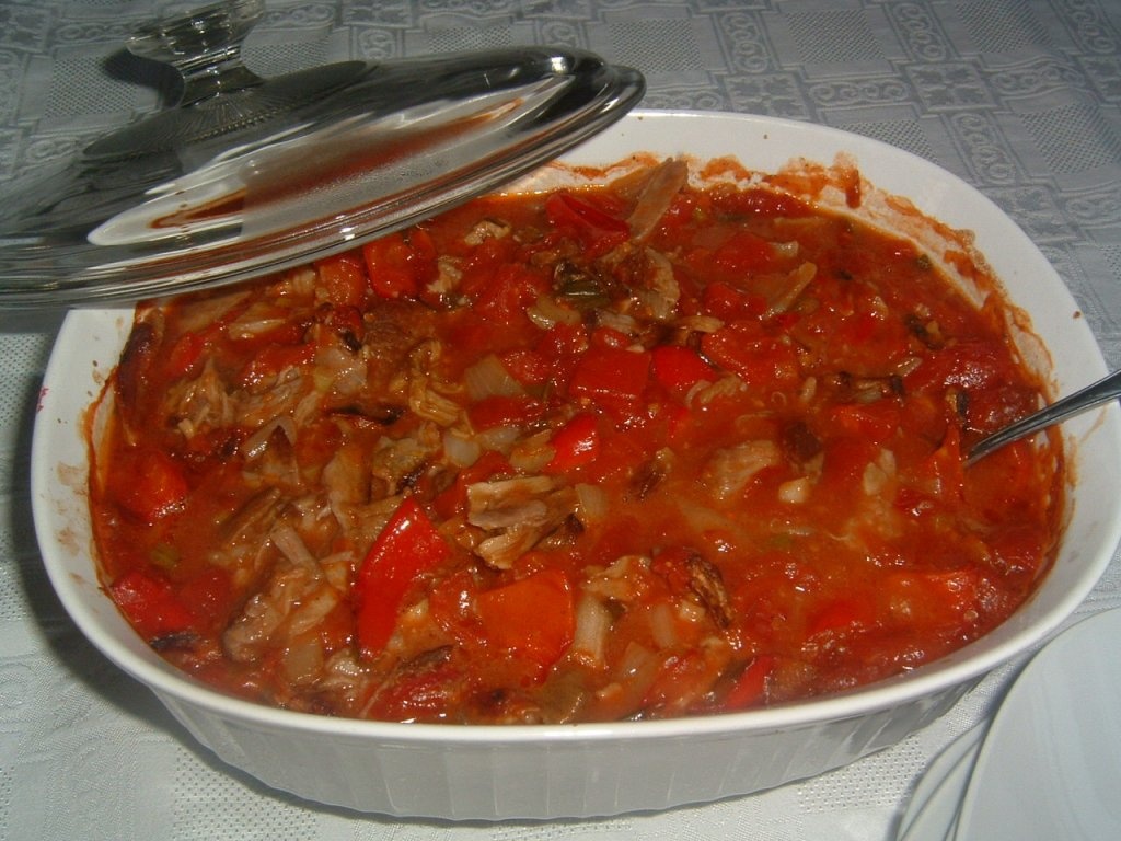 Ragout taranesc cu pui si ciuperci(mancare traditionala din sudul Frantei)
