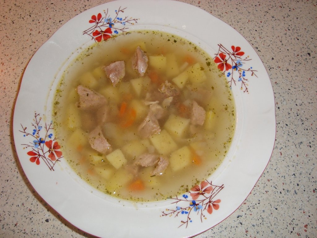 Ciorba de cartofi cu carne de vita