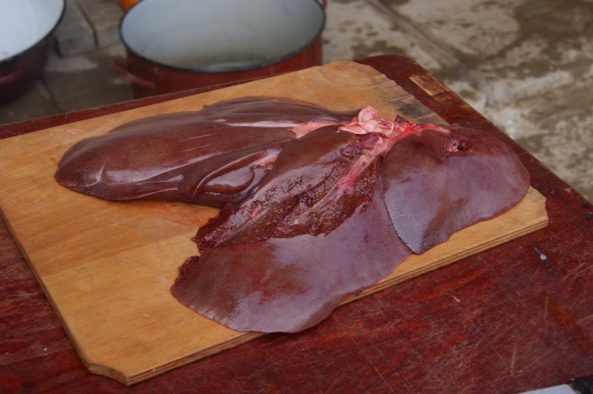 Pastetă de ficat şi carne