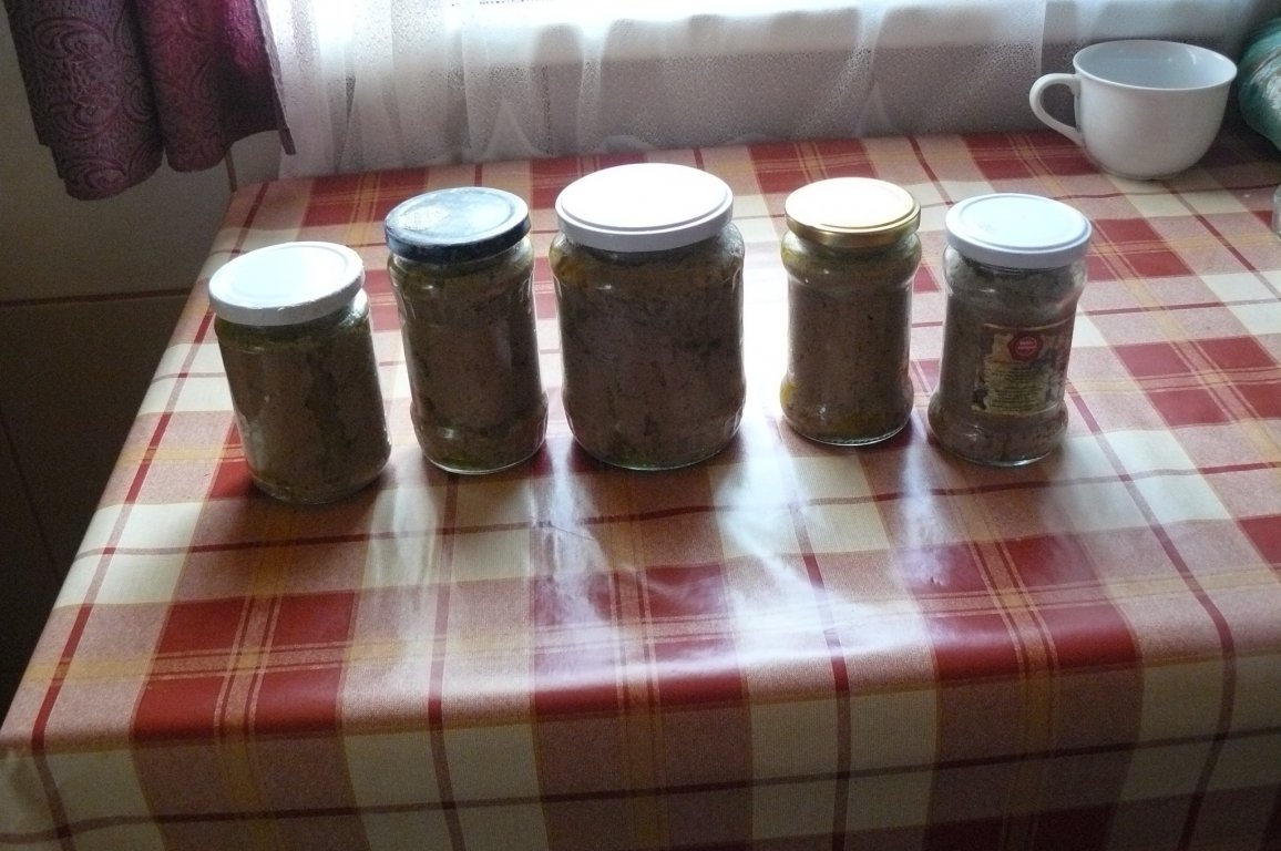 Pastetă de ficat şi carne