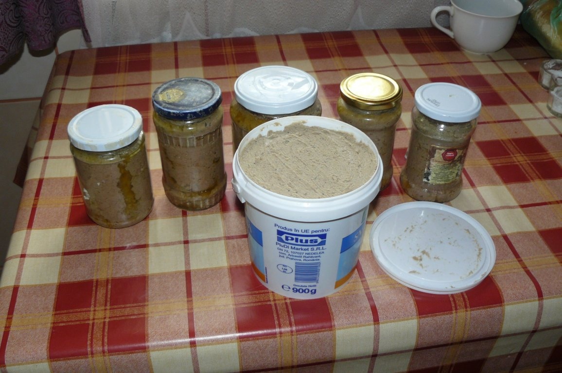 Pastetă de ficat şi carne