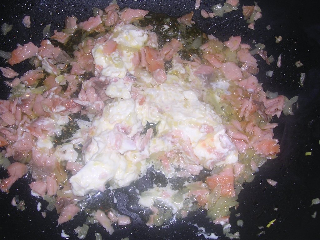 Paste cu somon afumat