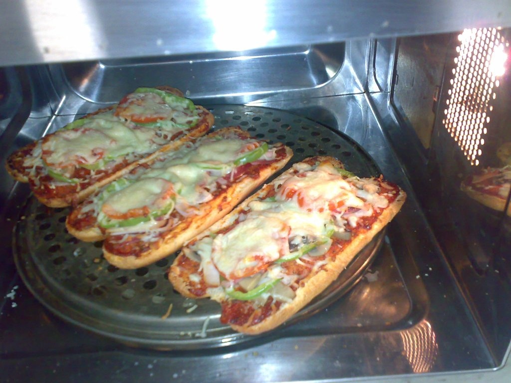 Pizza sandwich
