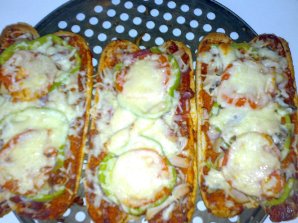 Pizza sandwich