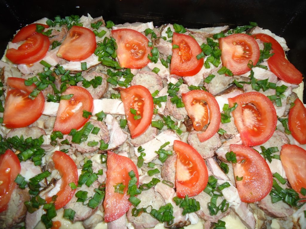 Pizza cu afumaturi si ciuperci