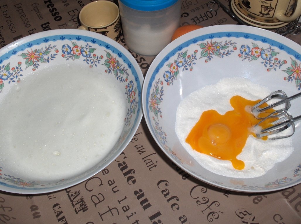 Mini tarte moi din portocalã ( Queijadas de Laranja)