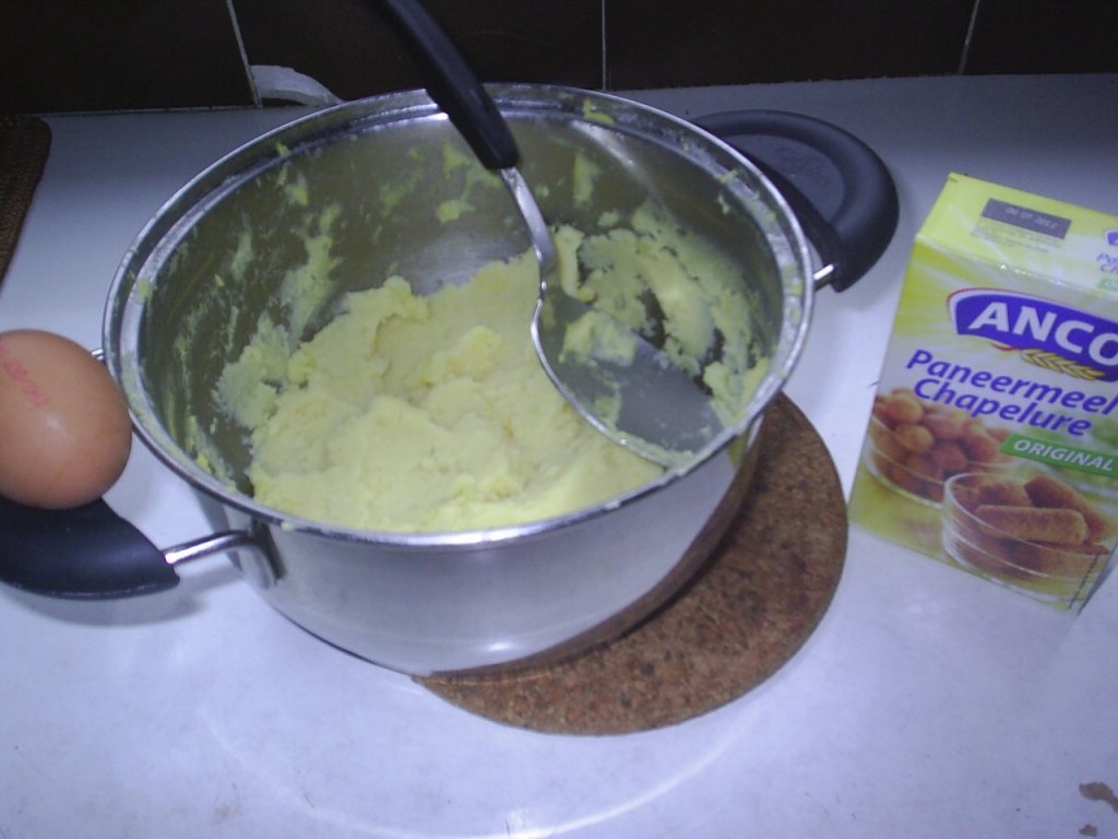 Aardappelkroketten-Crochete de cartofi