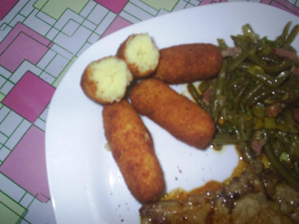 Aardappelkroketten-Crochete de cartofi