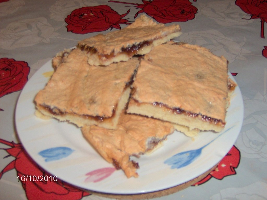 Prajitura cu gem si faramaturi