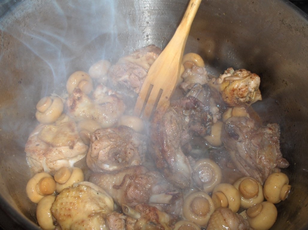 Pui de tarã portughez ( Frango à Camponesa)