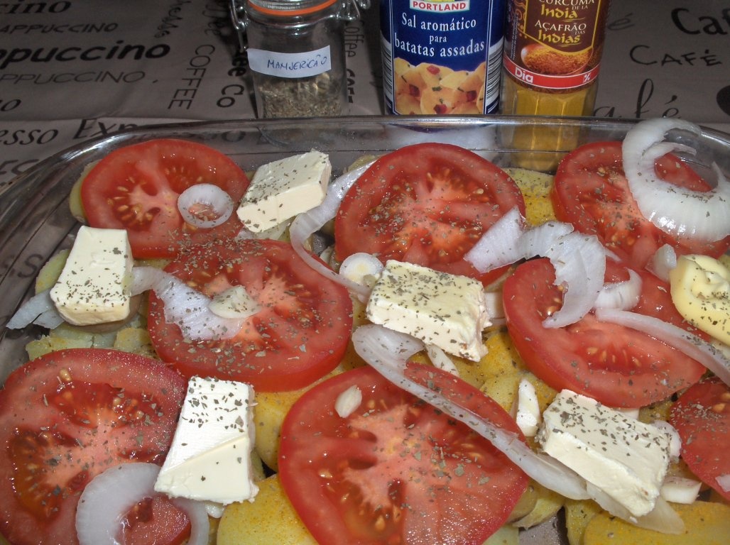 Pui de tarã portughez ( Frango à Camponesa)