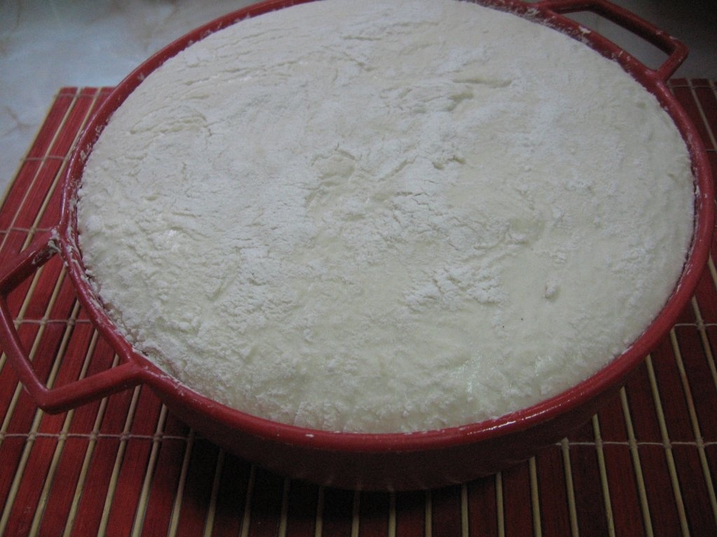 Langosi cu branza si smantana