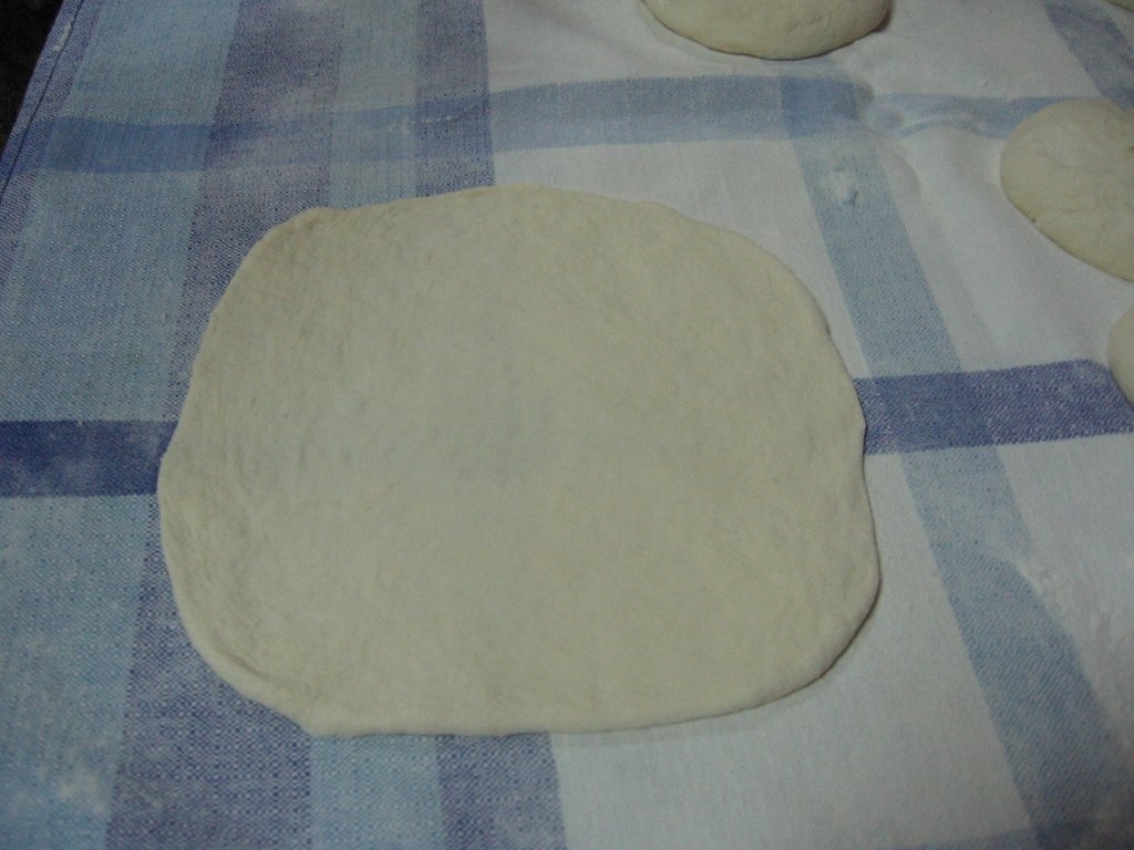 Langosi cu branza si smantana