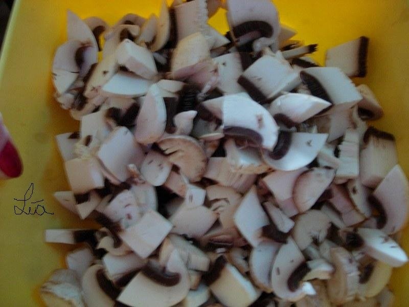 Tocanita de ciuperci cu mamaliguta