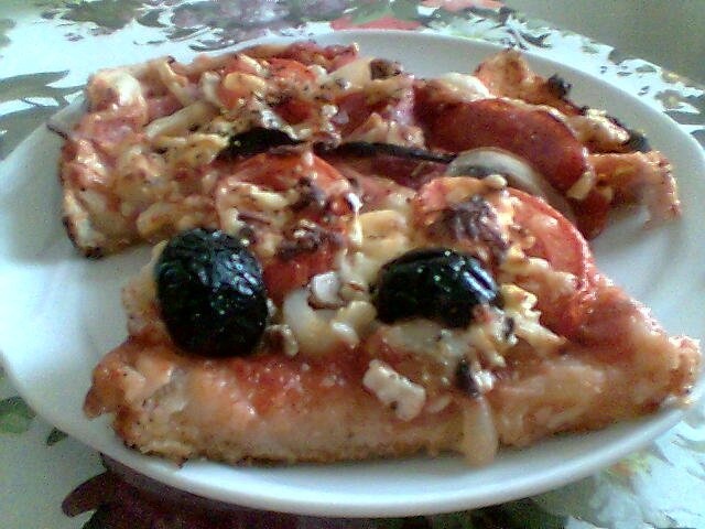 Pizza pe blat de paine