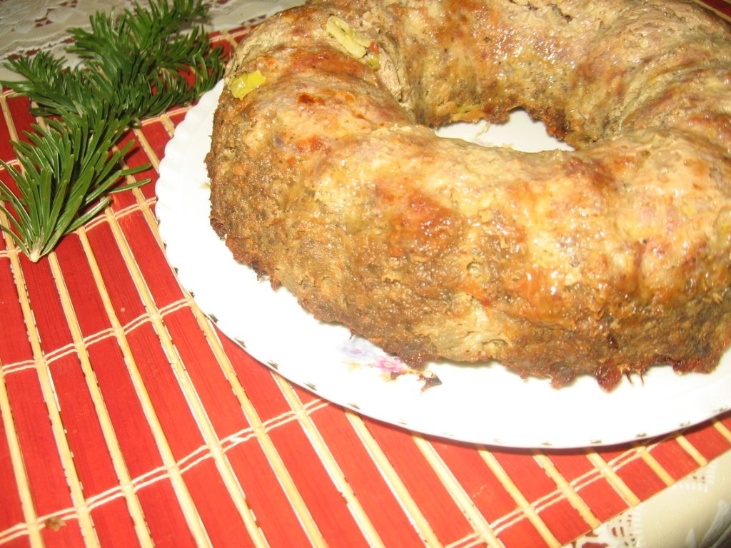 Guguluf aperitiv din carne tocata