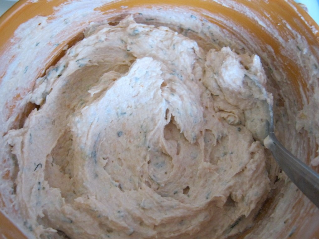 Clătite umplute cu pastă de somon