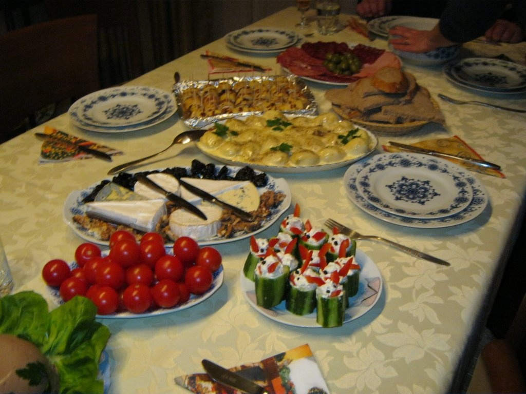 Clătite umplute cu pastă de somon