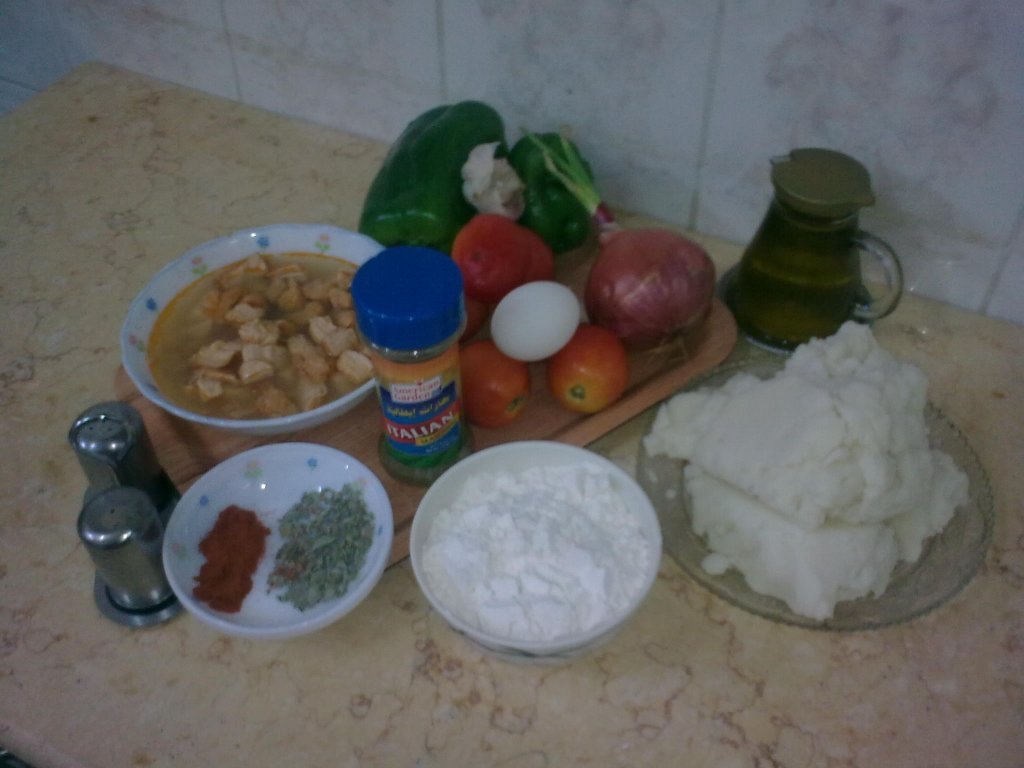 Gnocchi in sos de rosii cu carne de pui