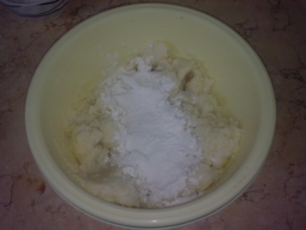 Gnocchi in sos de rosii cu carne de pui