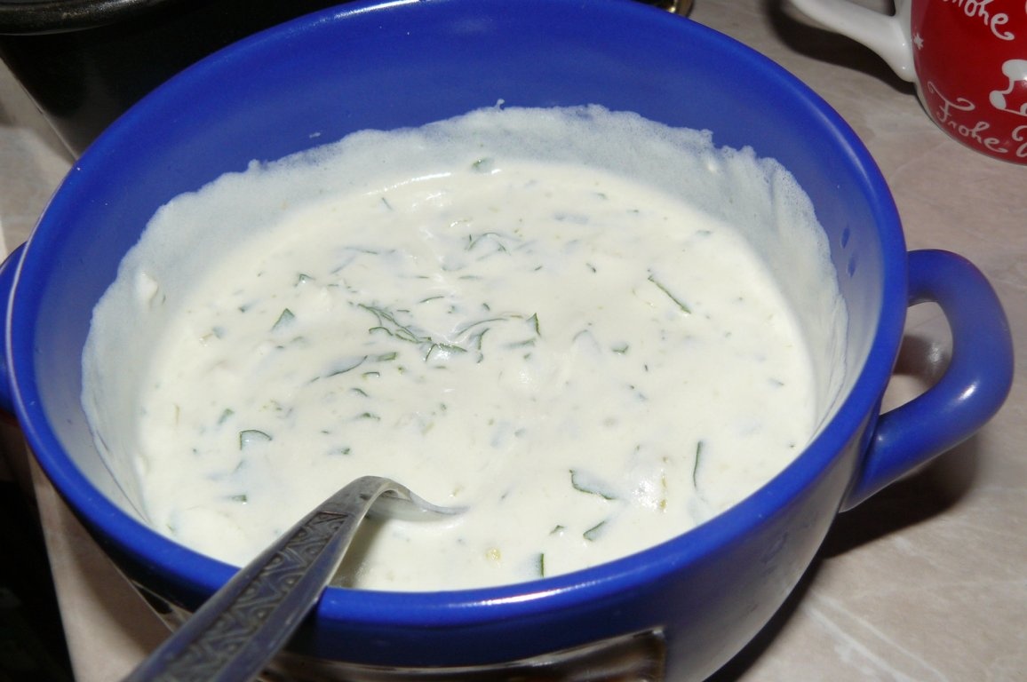 Cuşcuş cu friptură de pui şi salata verde