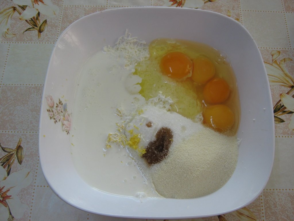 Tarta cu branza dulce si capsuni