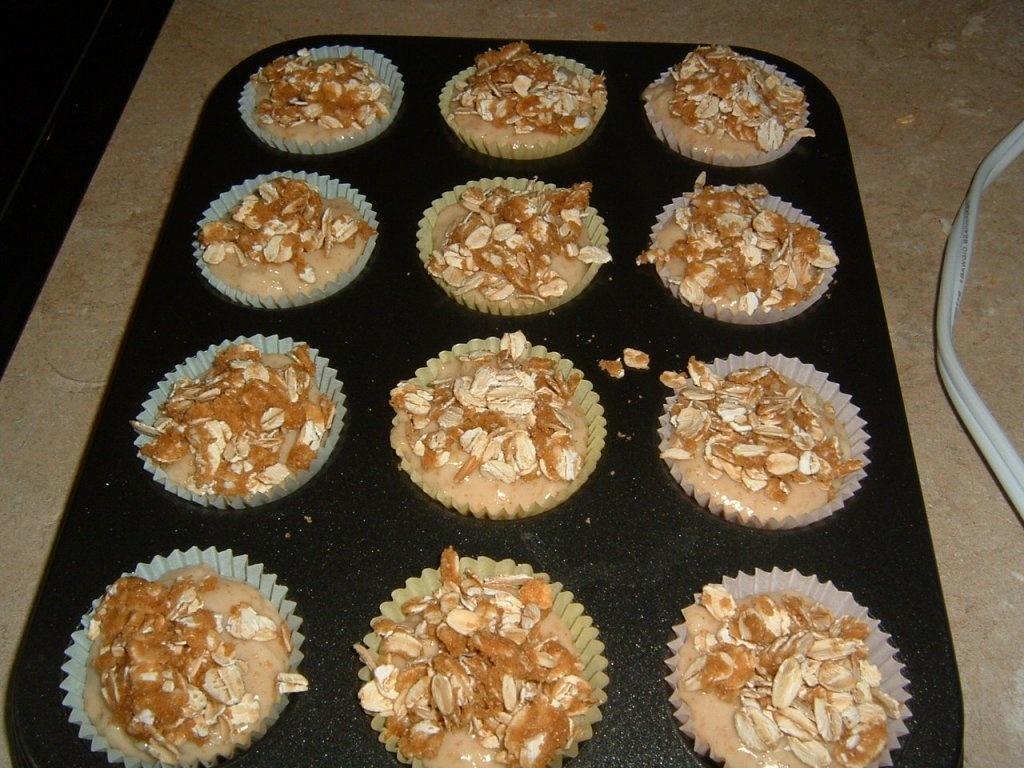 Muffin crocant cu mere si unt de arahide