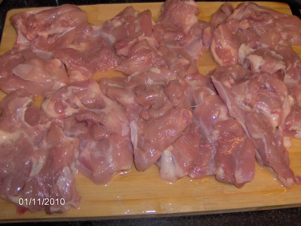 Sferturi de pui umplute