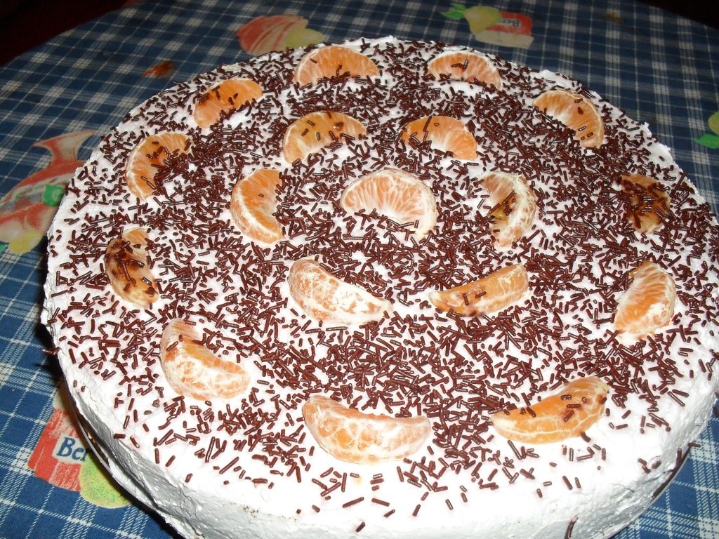 Tort cu frisca si portocale