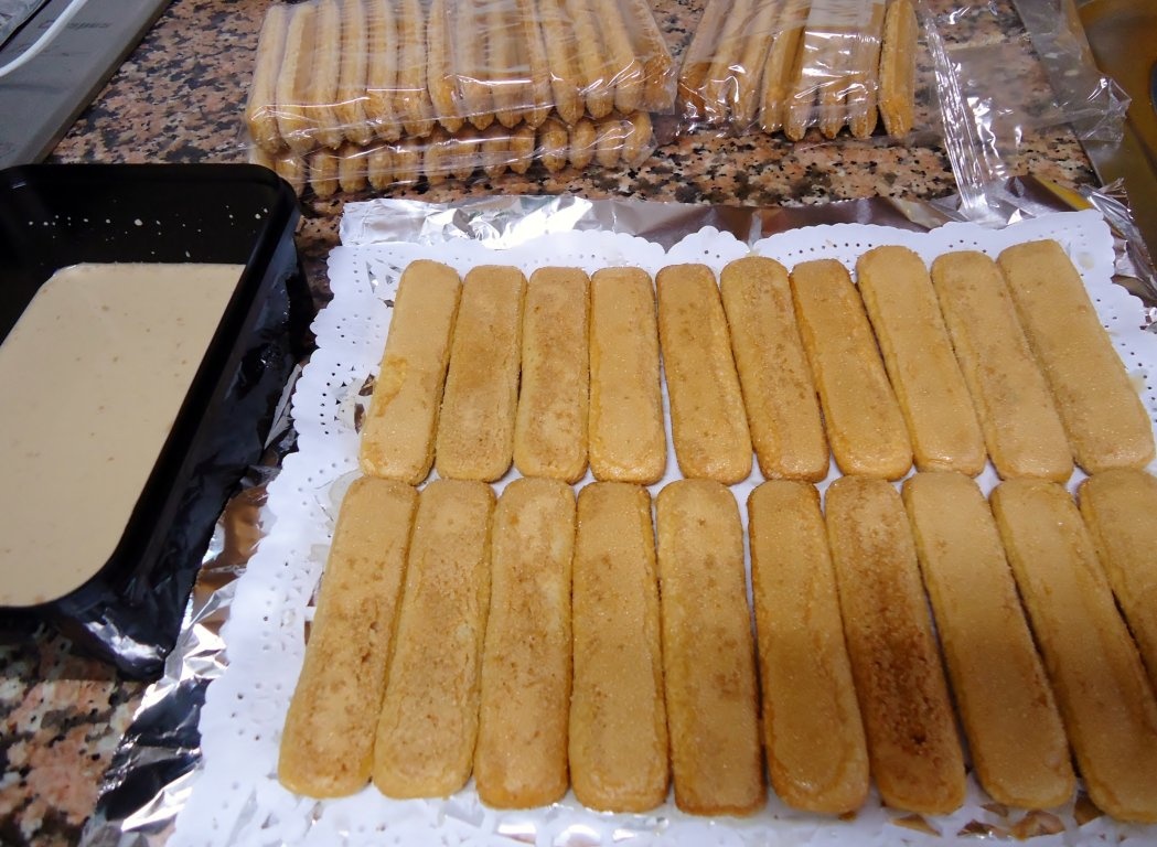 Tort din piscoturi cu crema de lamaie