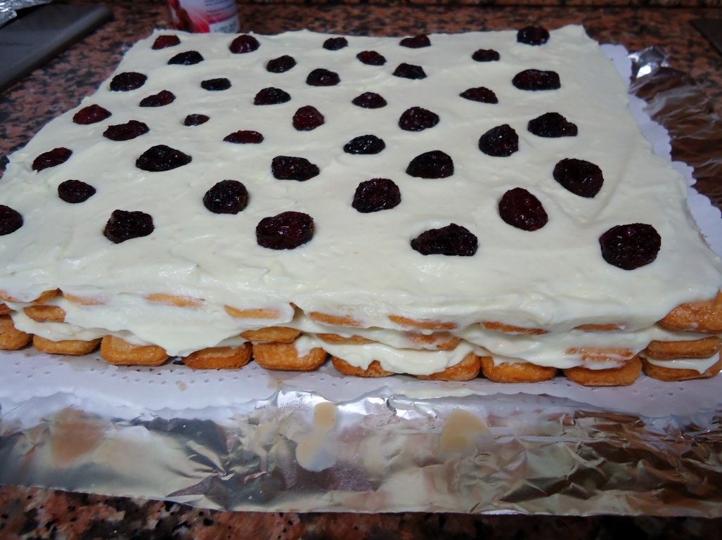 Tort din piscoturi cu crema de lamaie