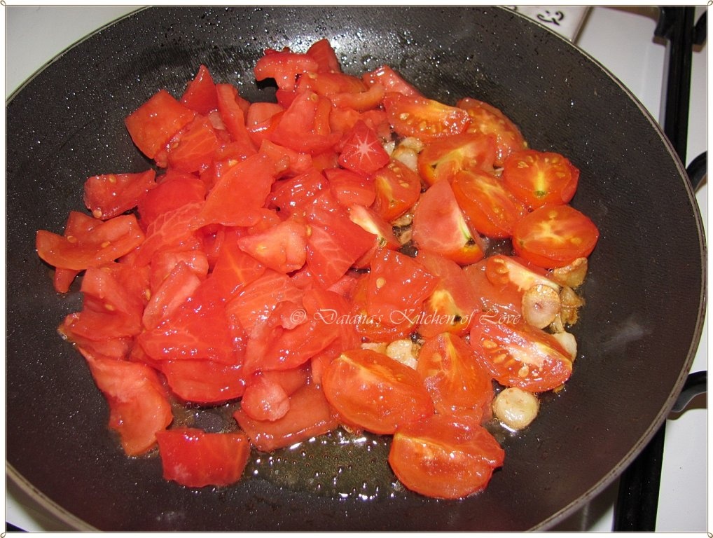 Paste cu sos de rosii proaspete