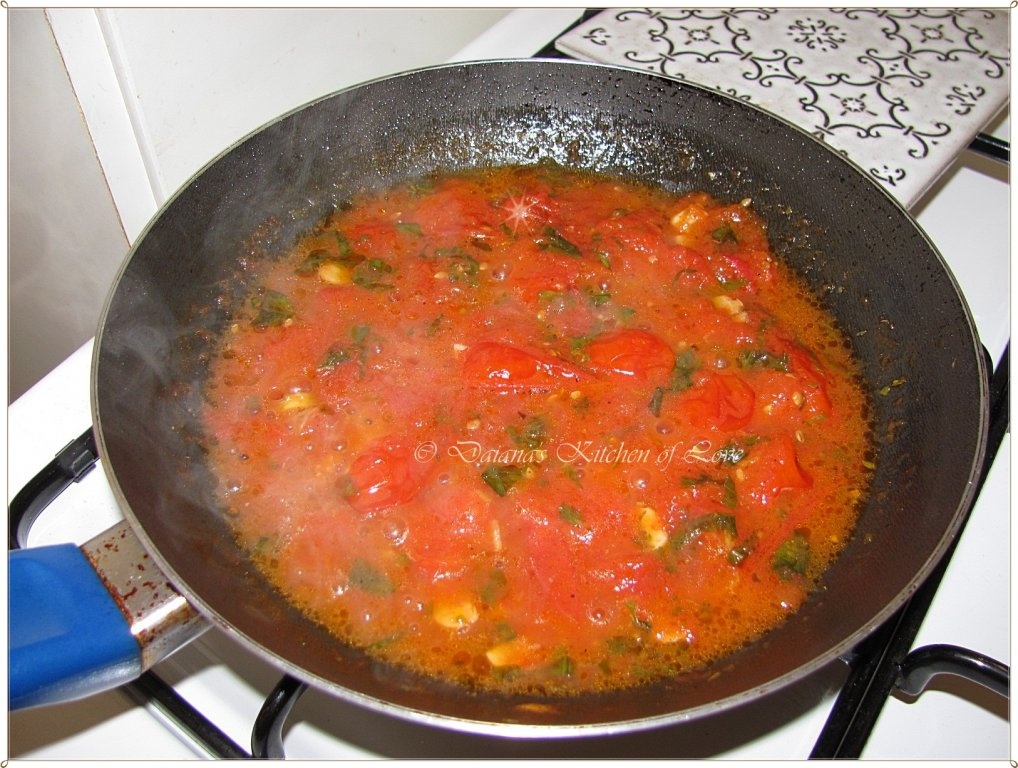 Paste cu sos de rosii proaspete