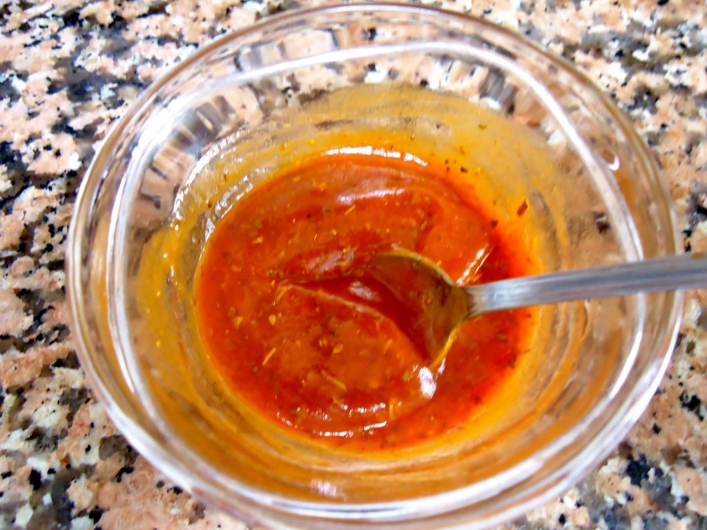 Pizza cu ton si anchoa