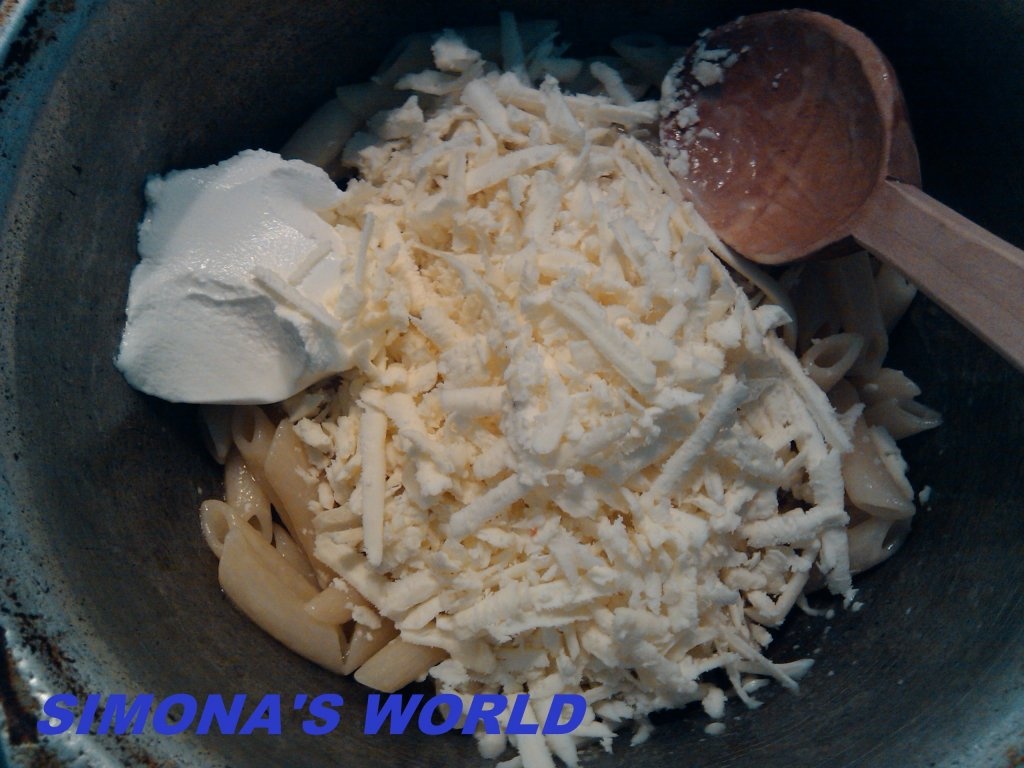 Penne cu branza si smantana