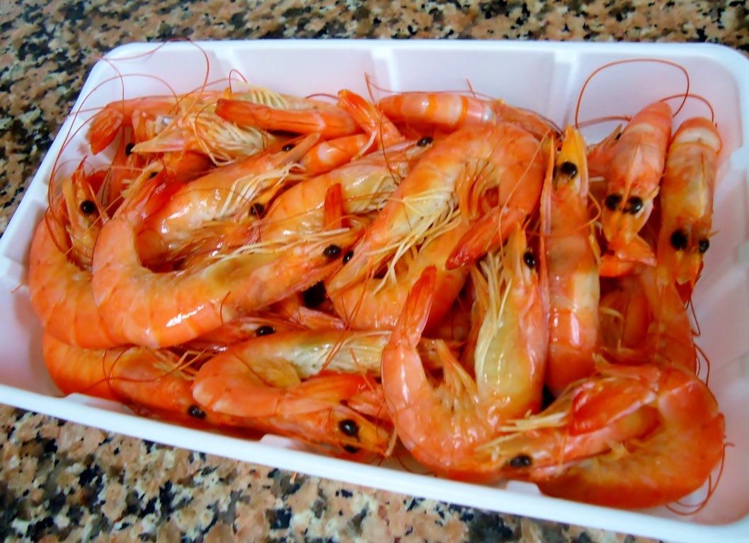 Creveti cu usturoi la cuptor