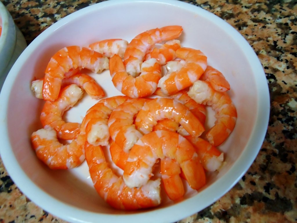 Creveti cu usturoi la cuptor