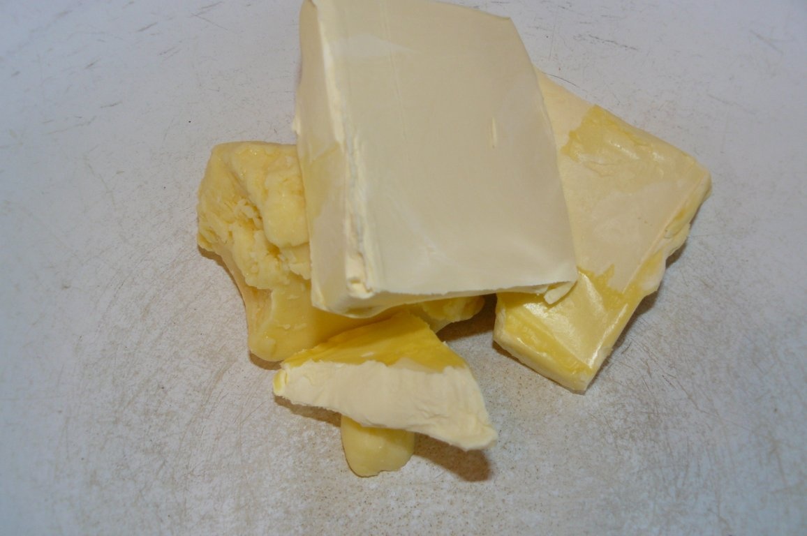 Tartă  răsturnată (cu mere şi gutuie)