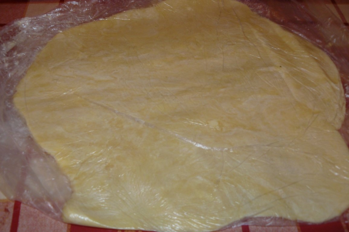 Tartă  răsturnată (cu mere şi gutuie)