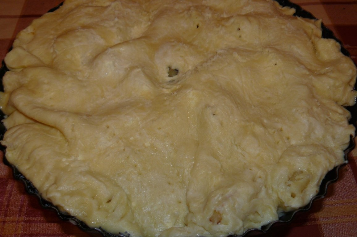 Tartă  răsturnată (cu mere şi gutuie)