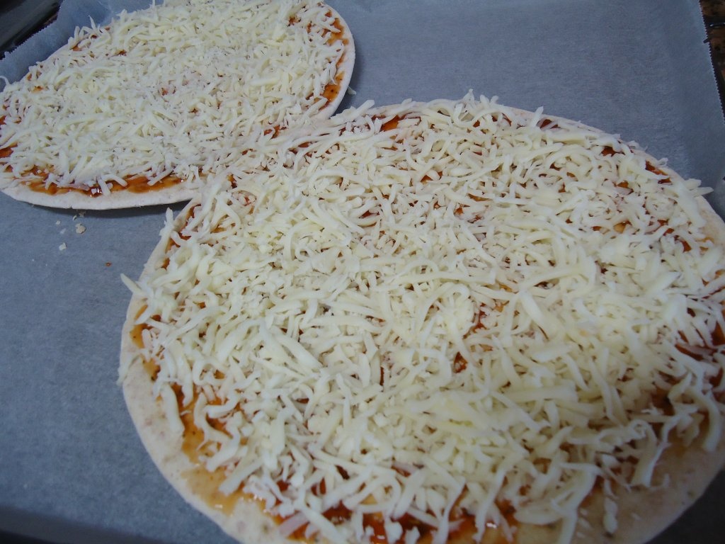 Pizza cu pui