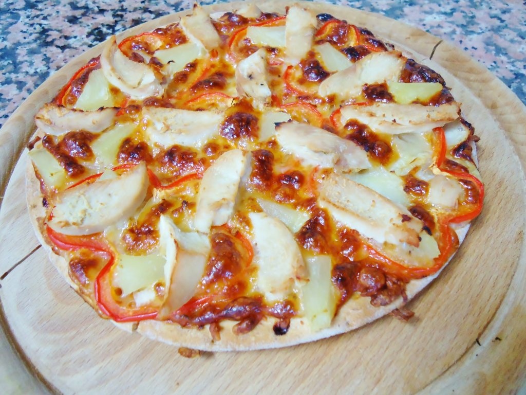Pizza cu pui