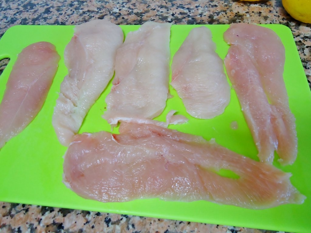 Pui cu sos de lamaie